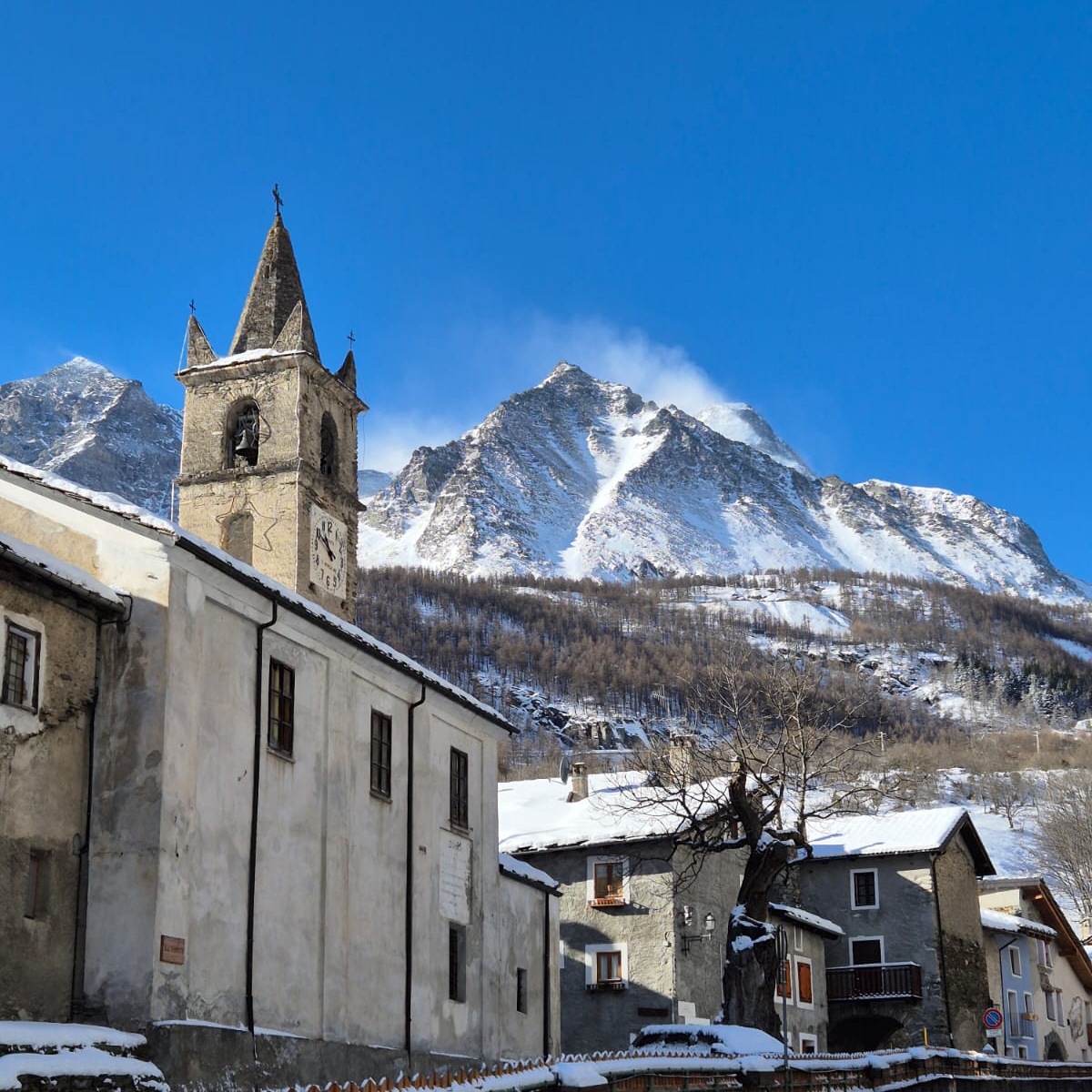 img2_via_Trieste_da_via_Trento